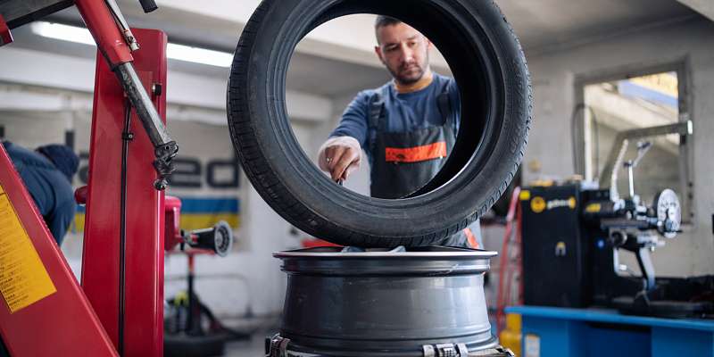 Tire fitting and storage